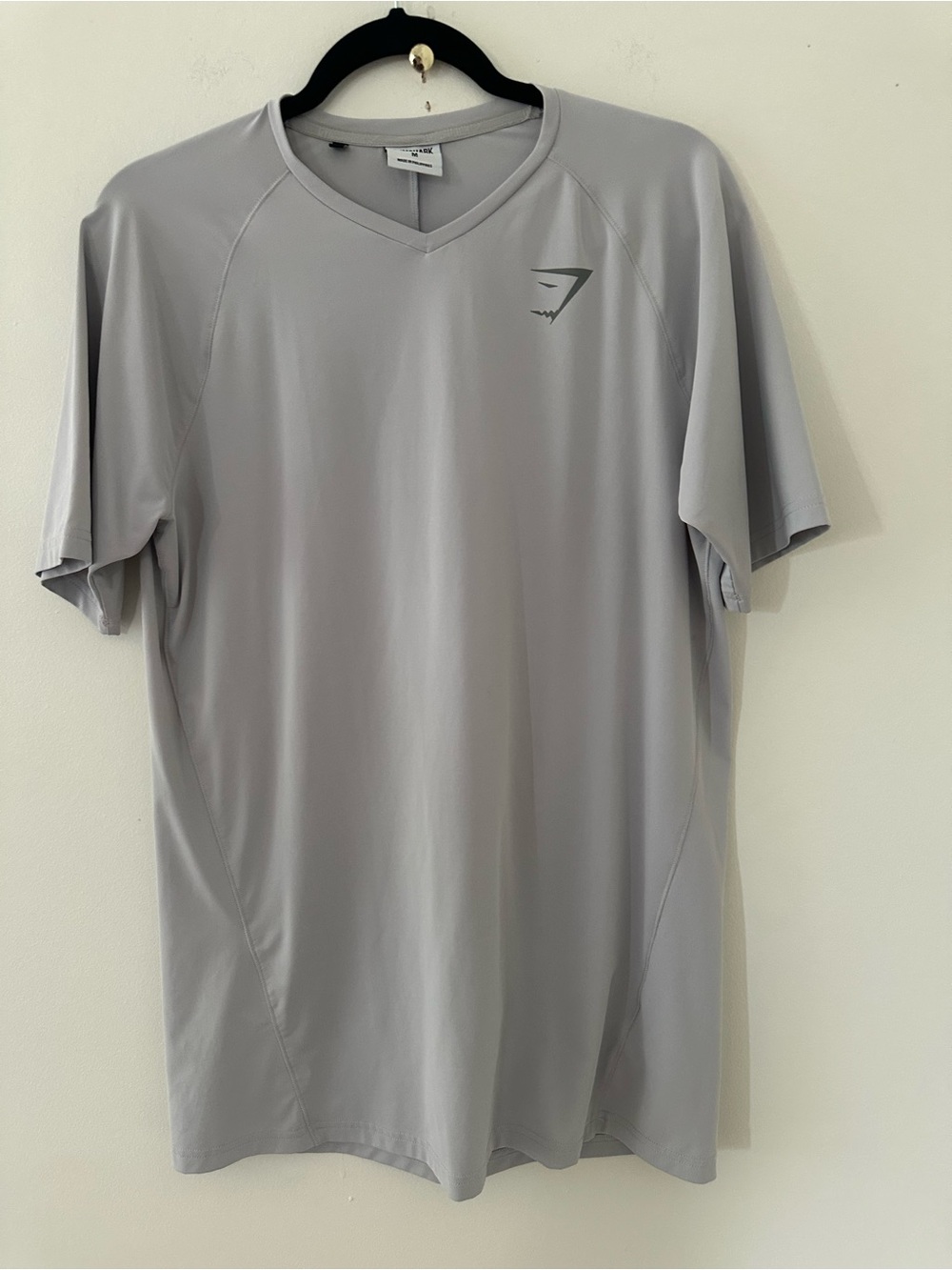 Gymshark Light Gray V-Neck Athletic Tee size M